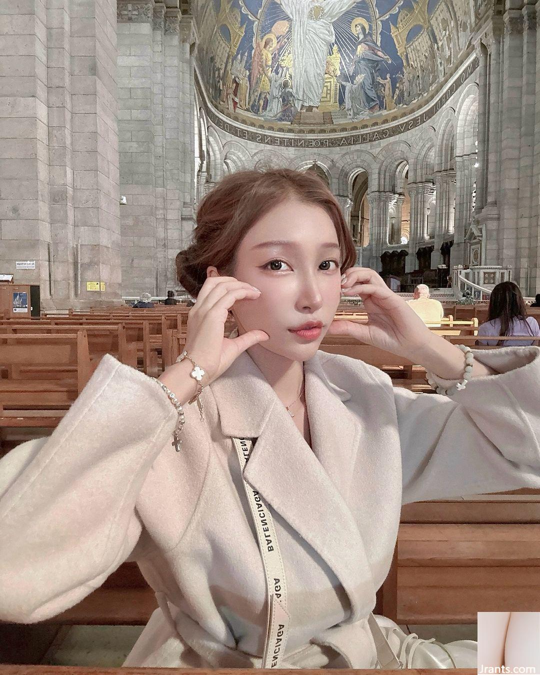 Vòng một gợn sóng và vòng eo săn chắc của cô gái ngực thanh lịch “NaNa Nanami” quá gợi cảm (43P) - Ảnh 40