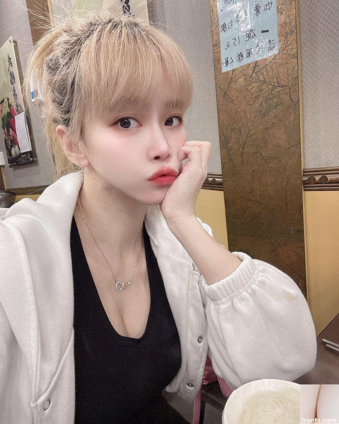 “Zhu Zhuqi” mắt to và ngấn nước che giấu vóc dáng đẹp và khá bắt mắt (28P) - Ảnh 17