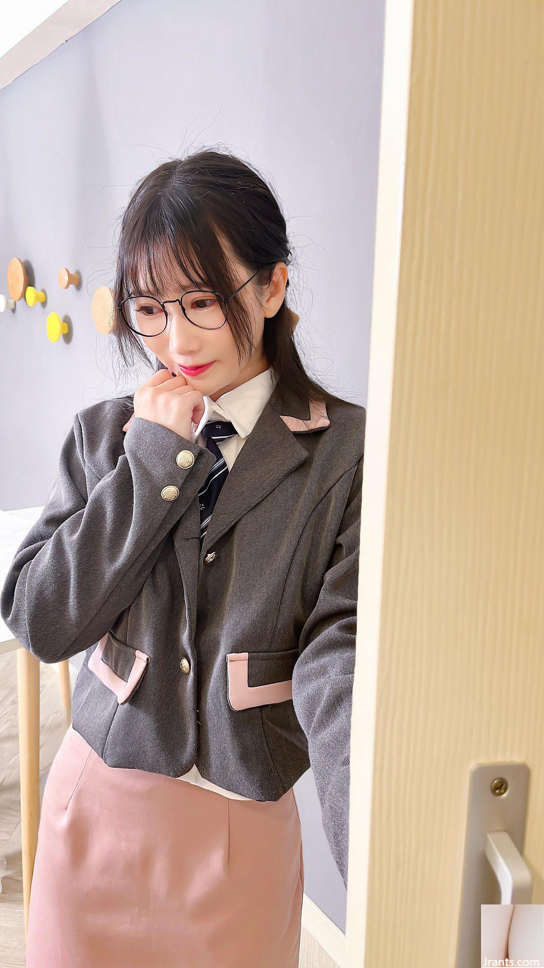 “Huang Yuwen” quyến rũ có thân hình nóng bỏng đến mức hôi (37P) - Ảnh 8