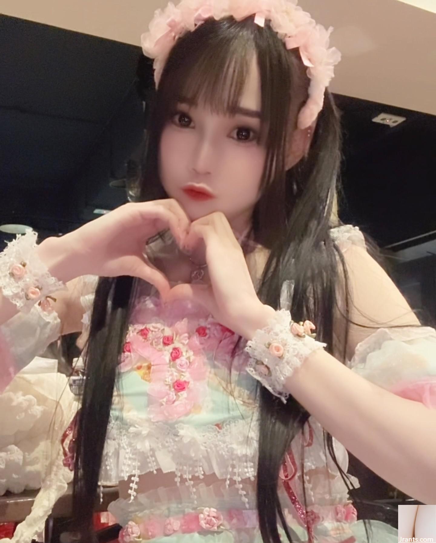 Cô gái siêu dễ thương “CU Una Zhang Zhixuan” trông bắt mắt đến nỗi trở thành tâm điểm chú ý của mọi người (29P) - Ảnh 25