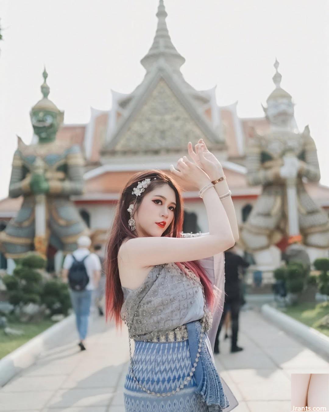 Bộ ngực khủng “Pink Fen” đáng ghen tị không thể che giấu (27P) - Ảnh 19