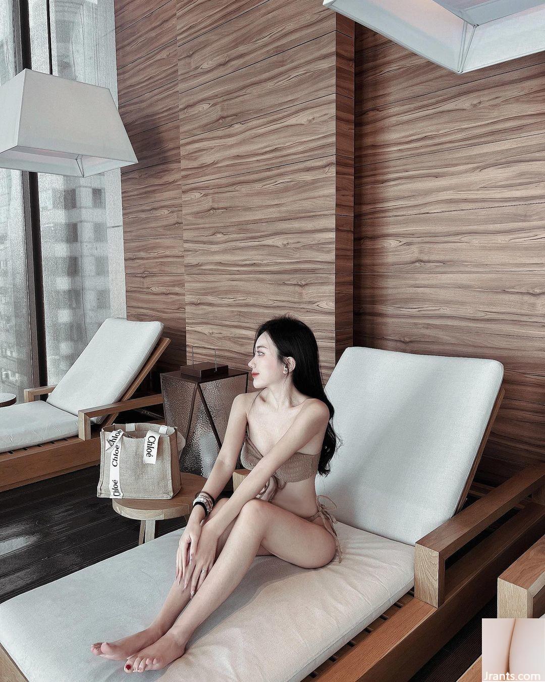 Vòng eo hoàn hảo của “Qianrong” với bộ ngực khủng và đẹp khiến người ta mê ngay lập tức (33P) - Ảnh 2