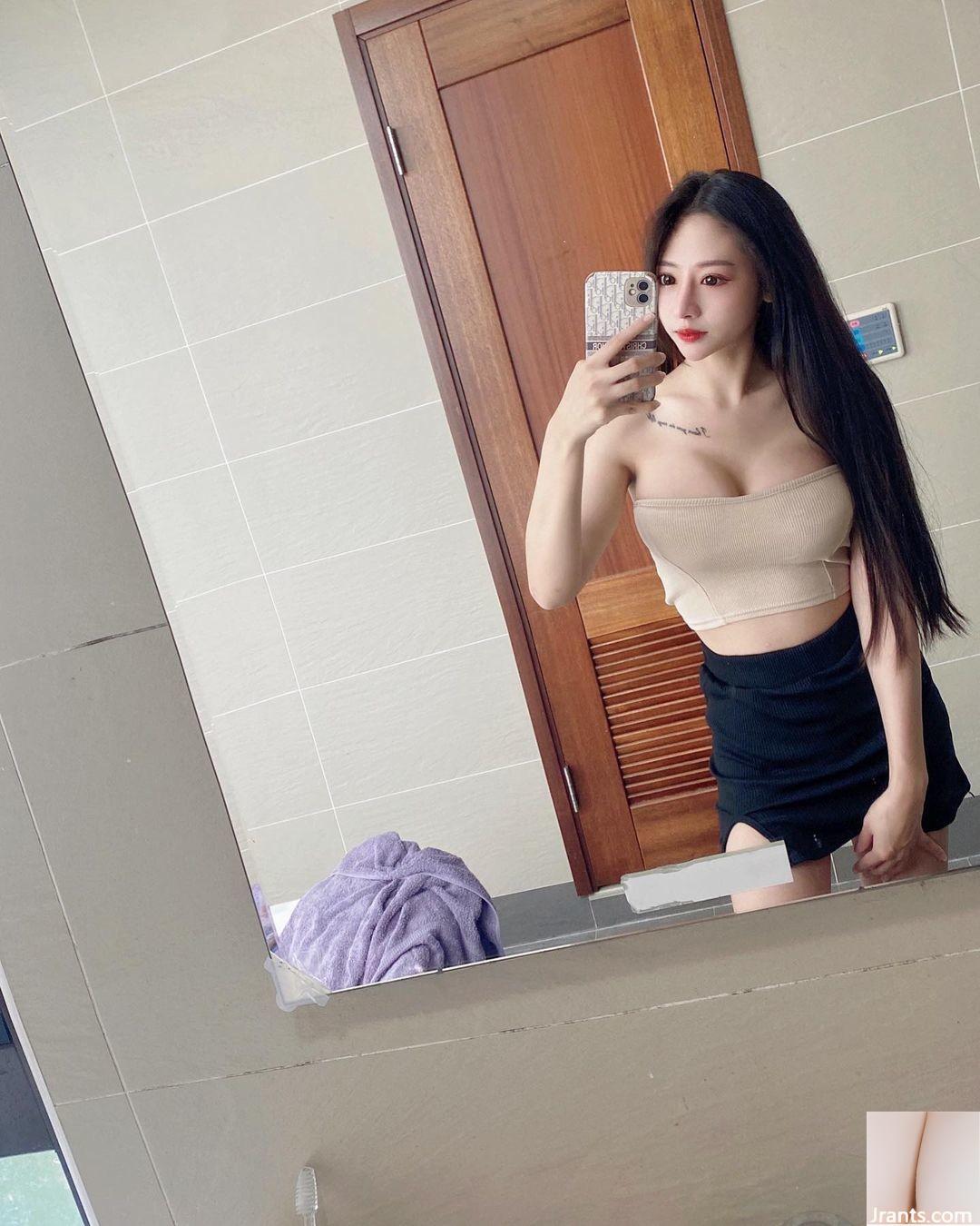 Vòng một đáng tự hào của “Philip” lộ hết (14P)