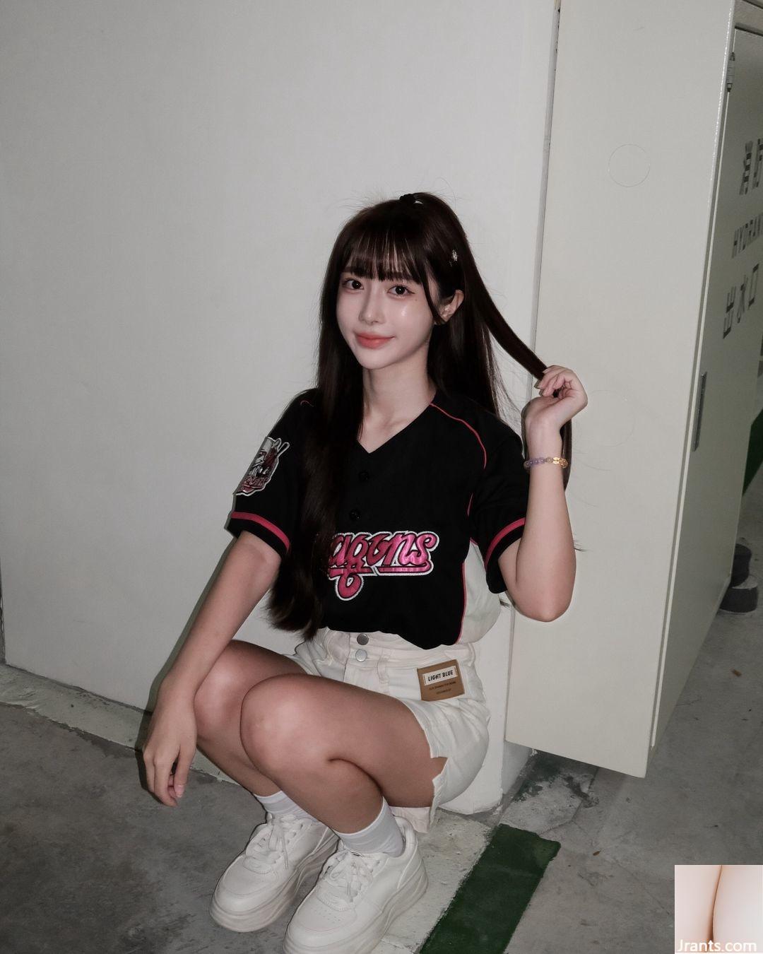 Người hâm mộ của phù thủy nhỏ “Jingjing” khen ngợi cô quá xinh đẹp, thanh lịch và nóng bỏng (28P) - Ảnh 19