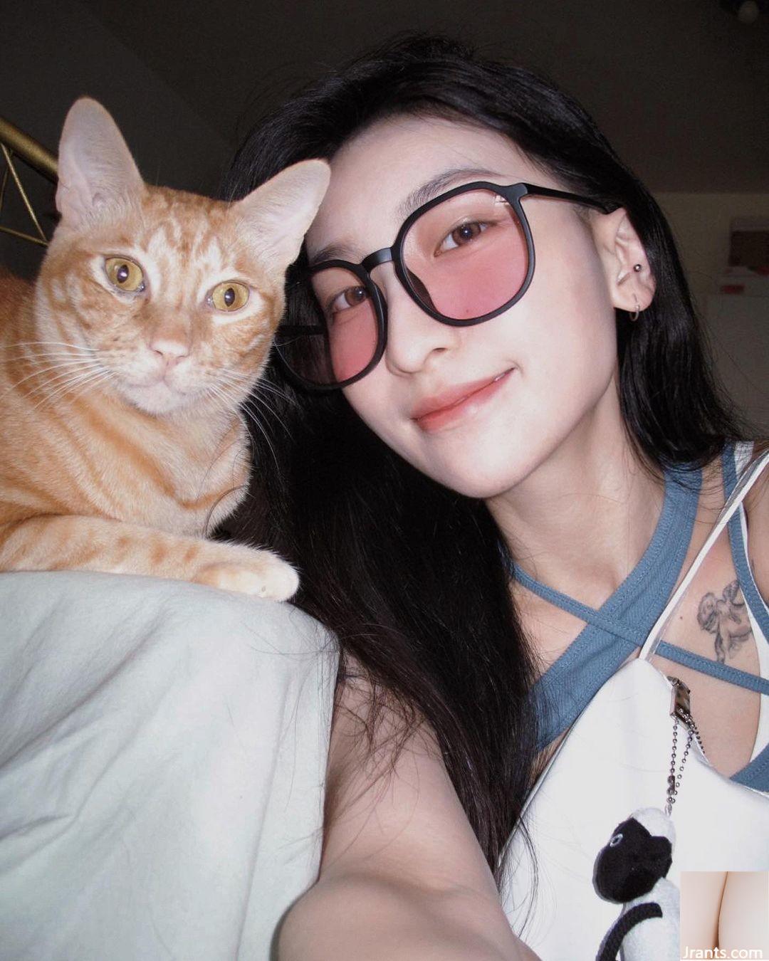 Cô nàng “Chu Chu Maisie” ngực tuyết dễ thương có dáng nóng bỏng đến mức phạm lỗi (30P) - Ảnh 4