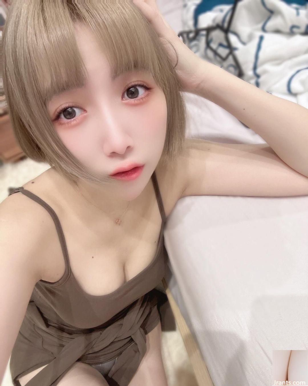 Gương mặt trẻ thơ Nhật Bản “An Maier” quyến rũ đến mức fan chửi bới (31P)