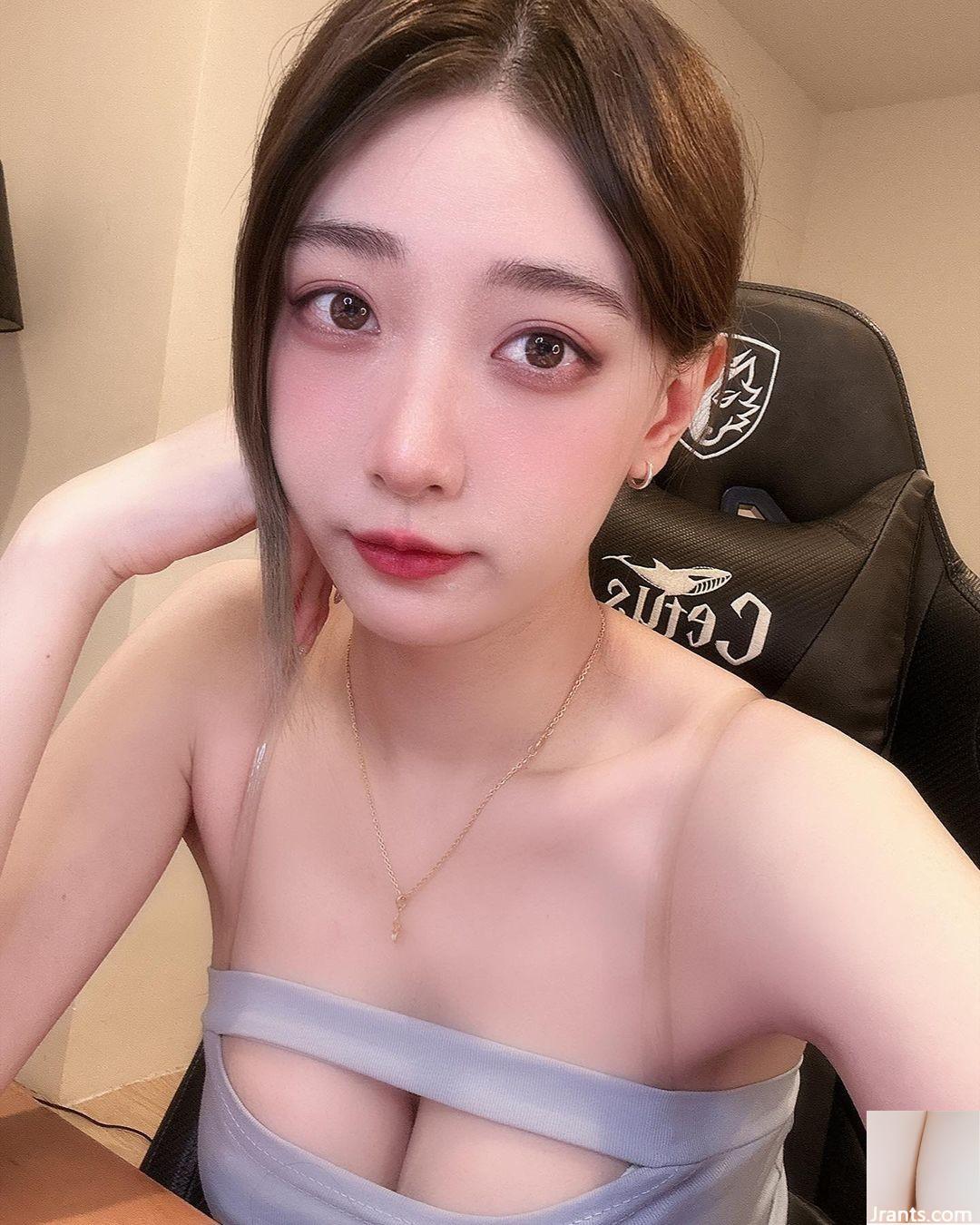 Cô gái ngực bự “Waiwai” có bộ ngực thấp và đầy cám dỗ, thực sự hoàn hảo (37P - Ảnh 32