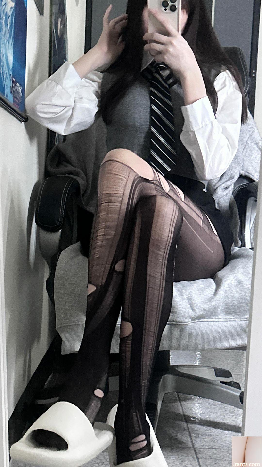 Cô gái ngực nóng tính “Li Yinyin Da Luwei” có giới hạn kích thước cơ thể tối đa (19P) - Ảnh 19