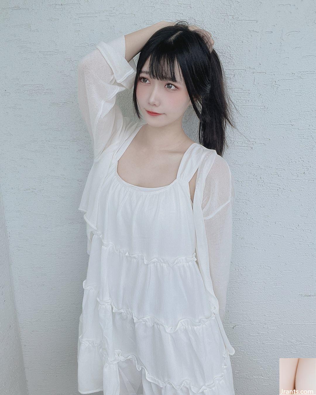 Vũ khí đầy đặn “Dưa hấu” xuất hiện với thân hình đáng kinh ngạc! - Ảnh 31