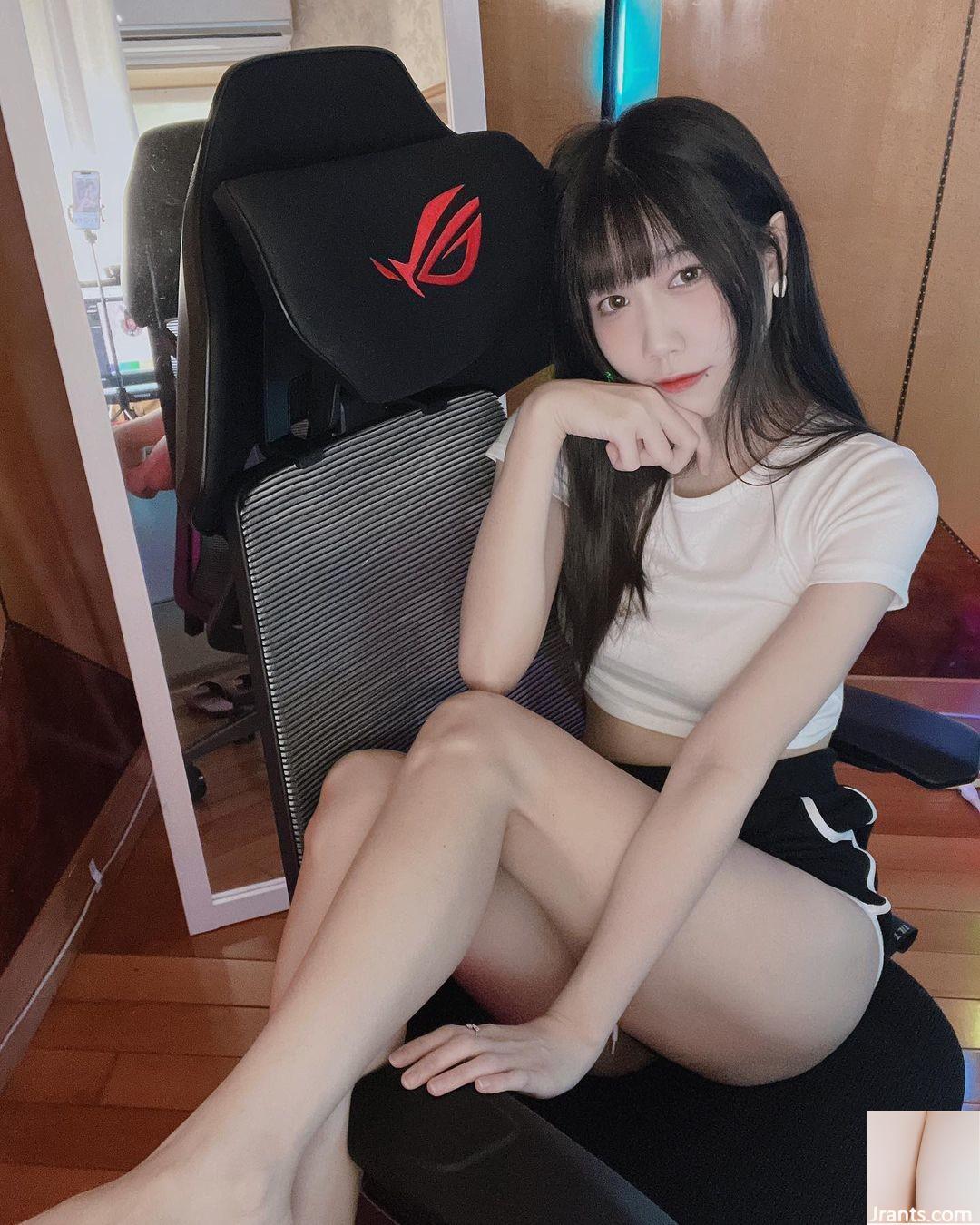 Vũ khí đầy đặn “Dưa hấu” xuất hiện với thân hình đáng kinh ngạc! - Ảnh 7