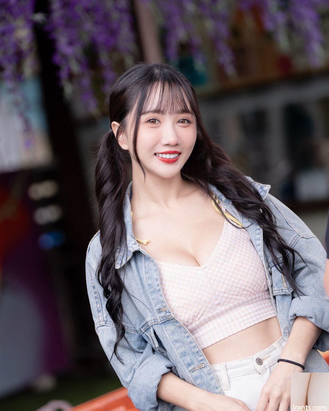 Vòng eo săn chắc của cô nàng ngực thất thường “Xiao Zhen” quá gợi cảm… – Vô tình rơi vào (27P) - Ảnh 23