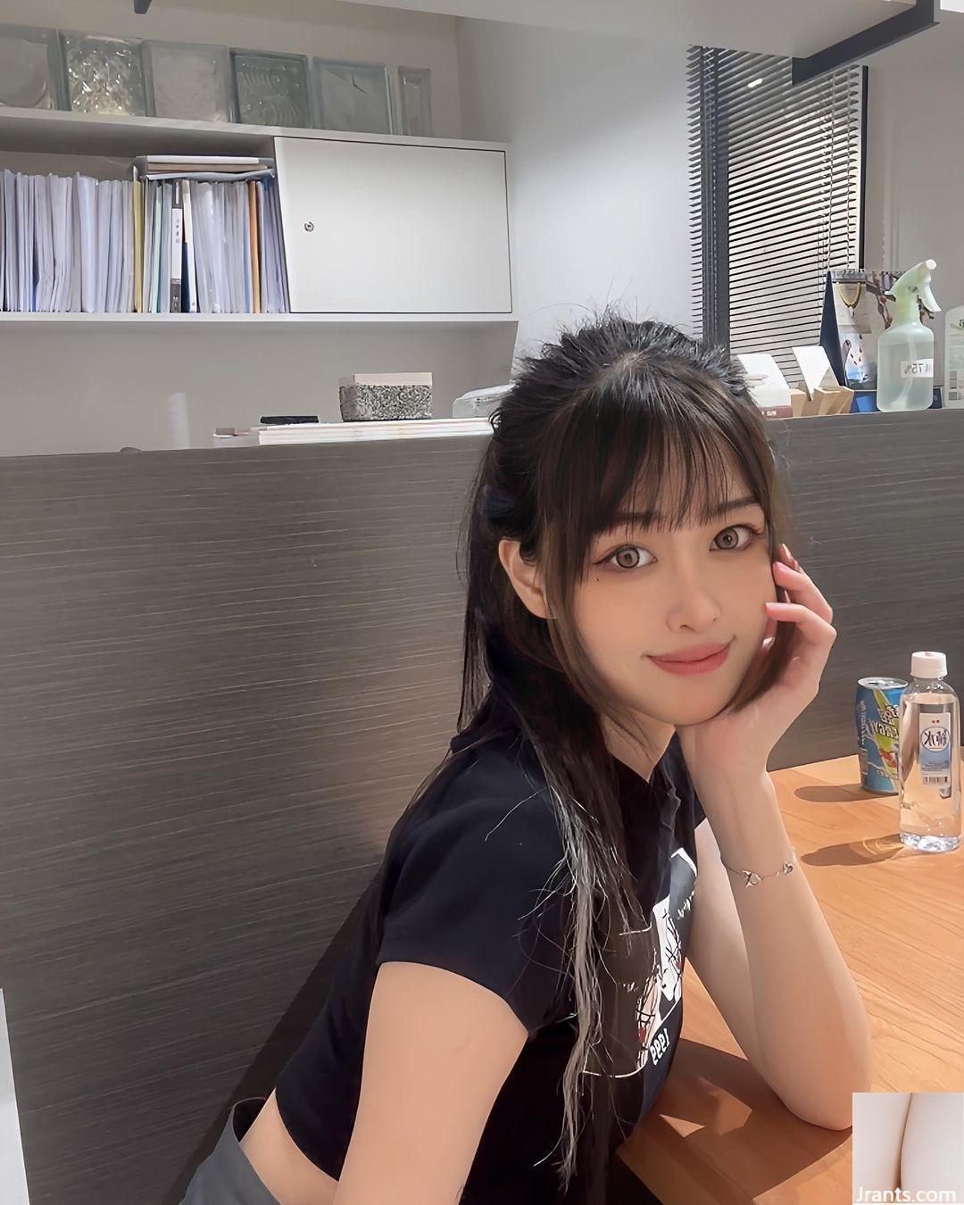 Người nổi tiếng Internet với bộ ngực khủng (1996.722) Ngoại hình đẹp đến mức cư dân mạng không khỏi khen ngợi (27P) - Ảnh 5