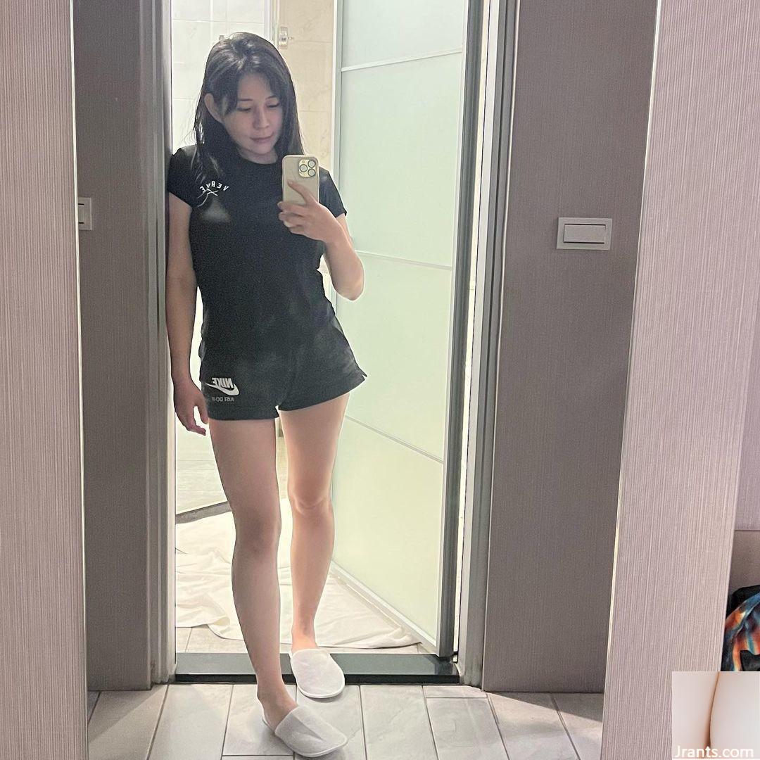 Đường cong nụ cười căng mọng và đầy đặn của “Liangliang” chinh phục ánh nhìn của bạn (13P) - Ảnh 3