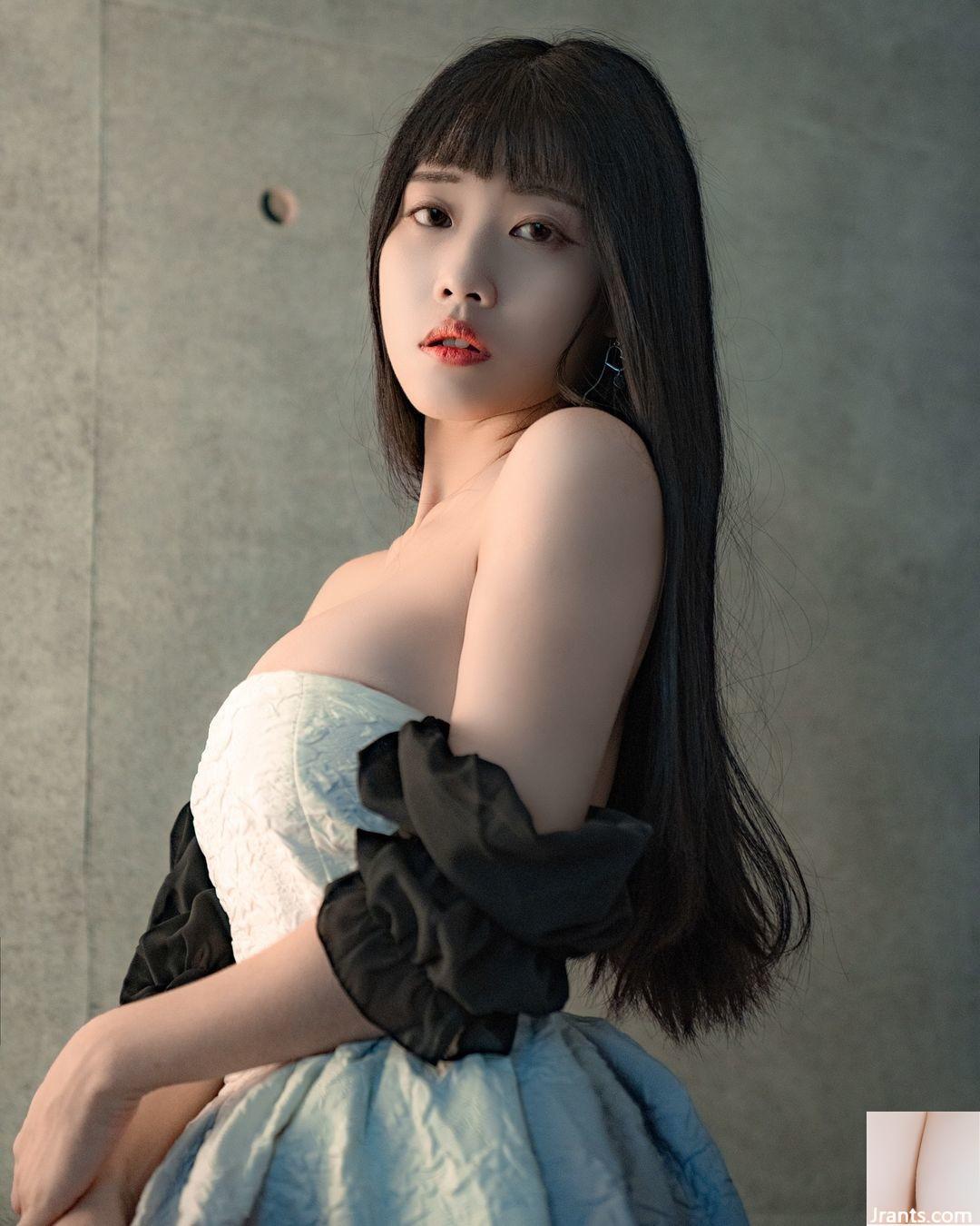 Vẻ quyến rũ đến Hụt hơi của tiểu quỷ nóng bỏng “Eyo” (56P) - Ảnh 45