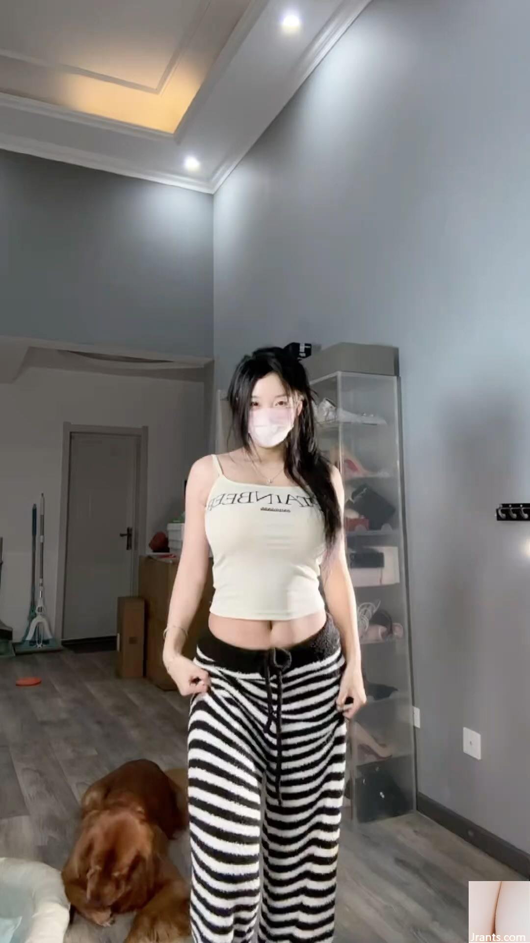 Vòng eo hoàn hảo “Rabbit Maini” sưởi ấm trái tim và đầy cám dỗ (36P) - Ảnh 24