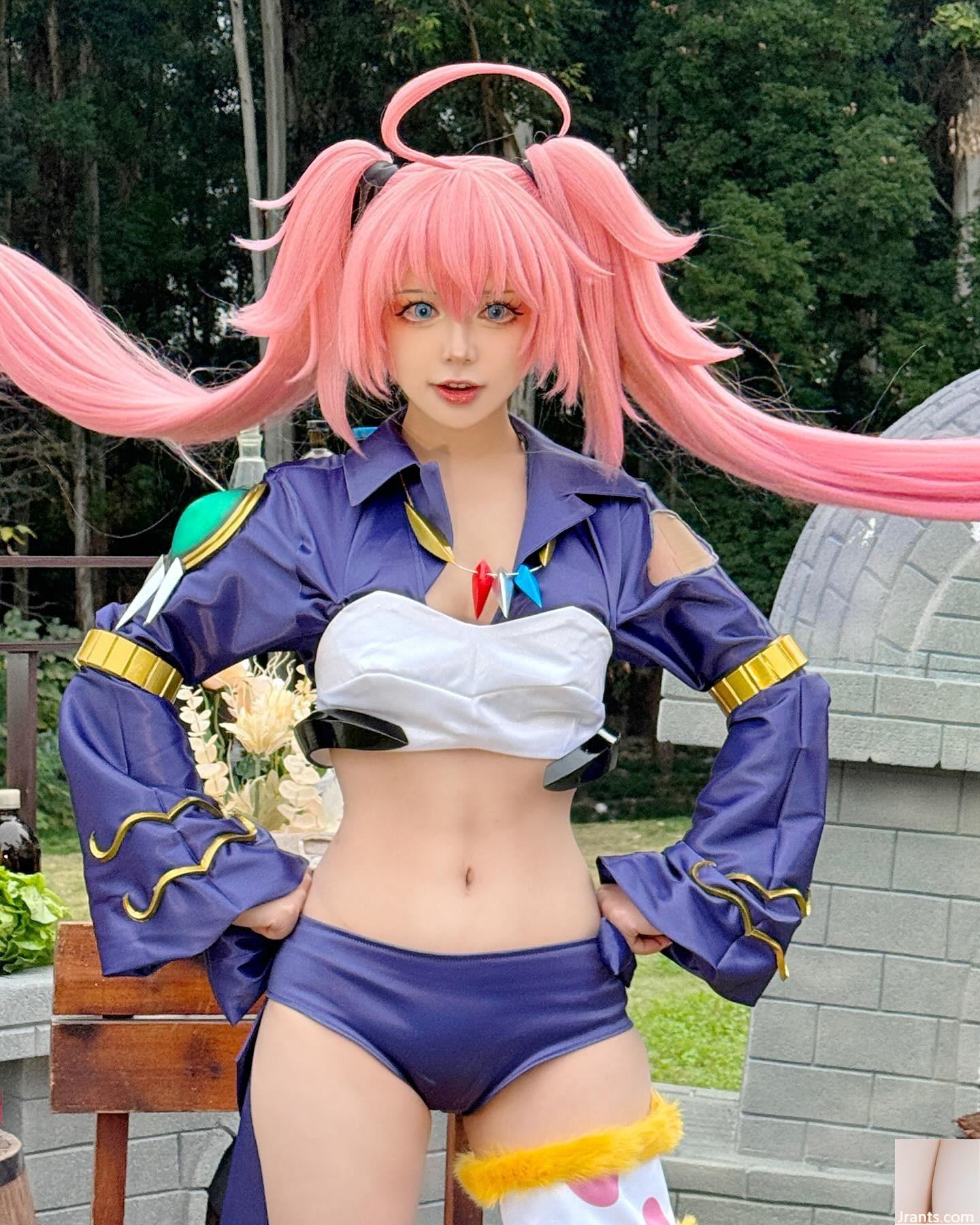 Ngoại hình của “Bạn cùng lớp 622” siêu bắt mắt nhưng khó kiểm soát là ngọt ngào hay gợi cảm (15P) - Ảnh 2