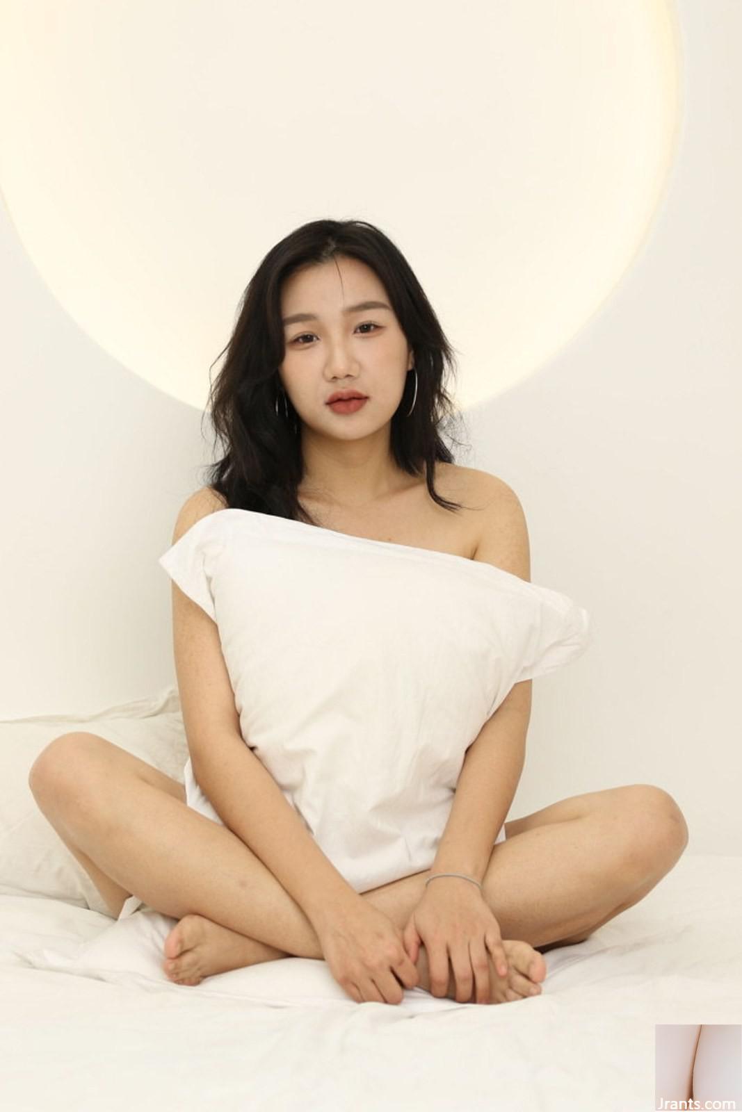 Bộ ảnh riêng tư người mẫu da trắng Trung Quốc-01(100P) - Ảnh 78