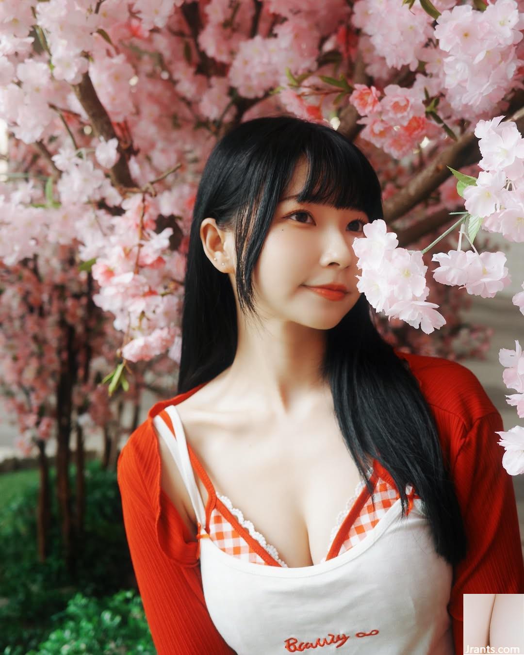 “Chen QQ” có khuôn mặt thanh tú, khuôn mặt ngọt ngào và dáng người rất quyến rũ (10P) - Ảnh 2