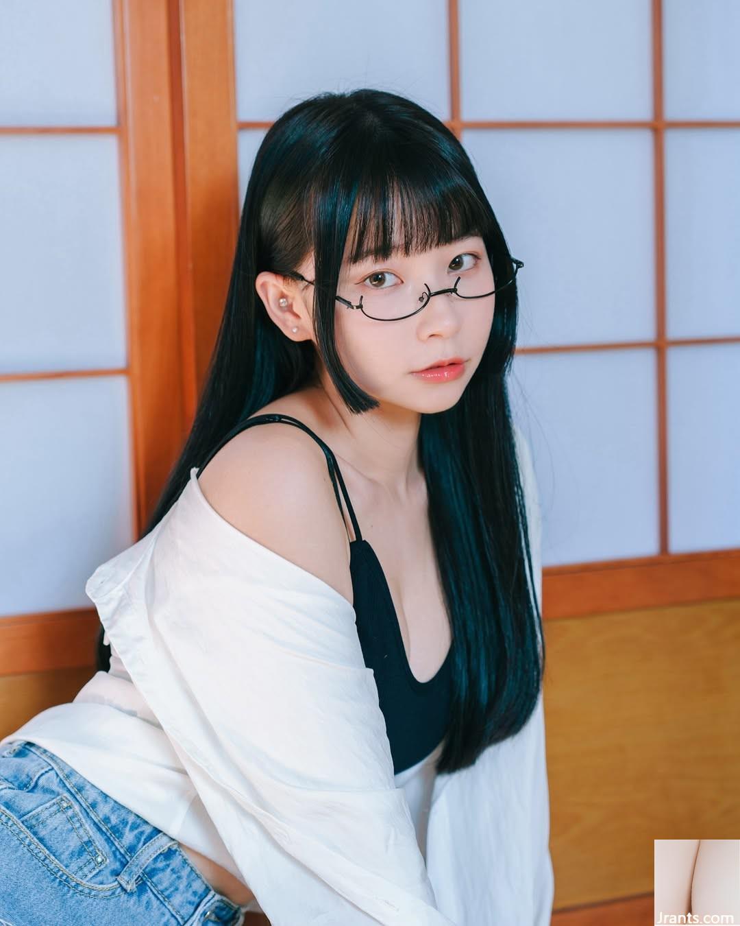 “Chen QQ” có khuôn mặt thanh tú, khuôn mặt ngọt ngào và dáng người rất quyến rũ (10P) - Ảnh 9