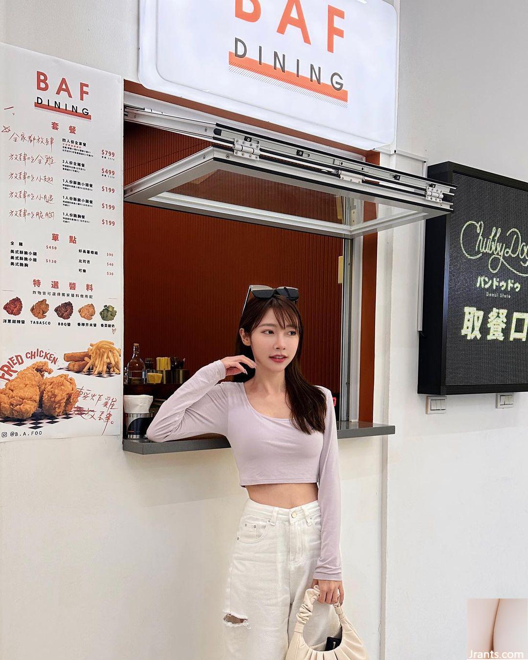 Tiểu quỷ gợi cảm “Baoni Liang” khoe vóc dáng bụ bẫm và nóng bỏng (21P) - Ảnh 14