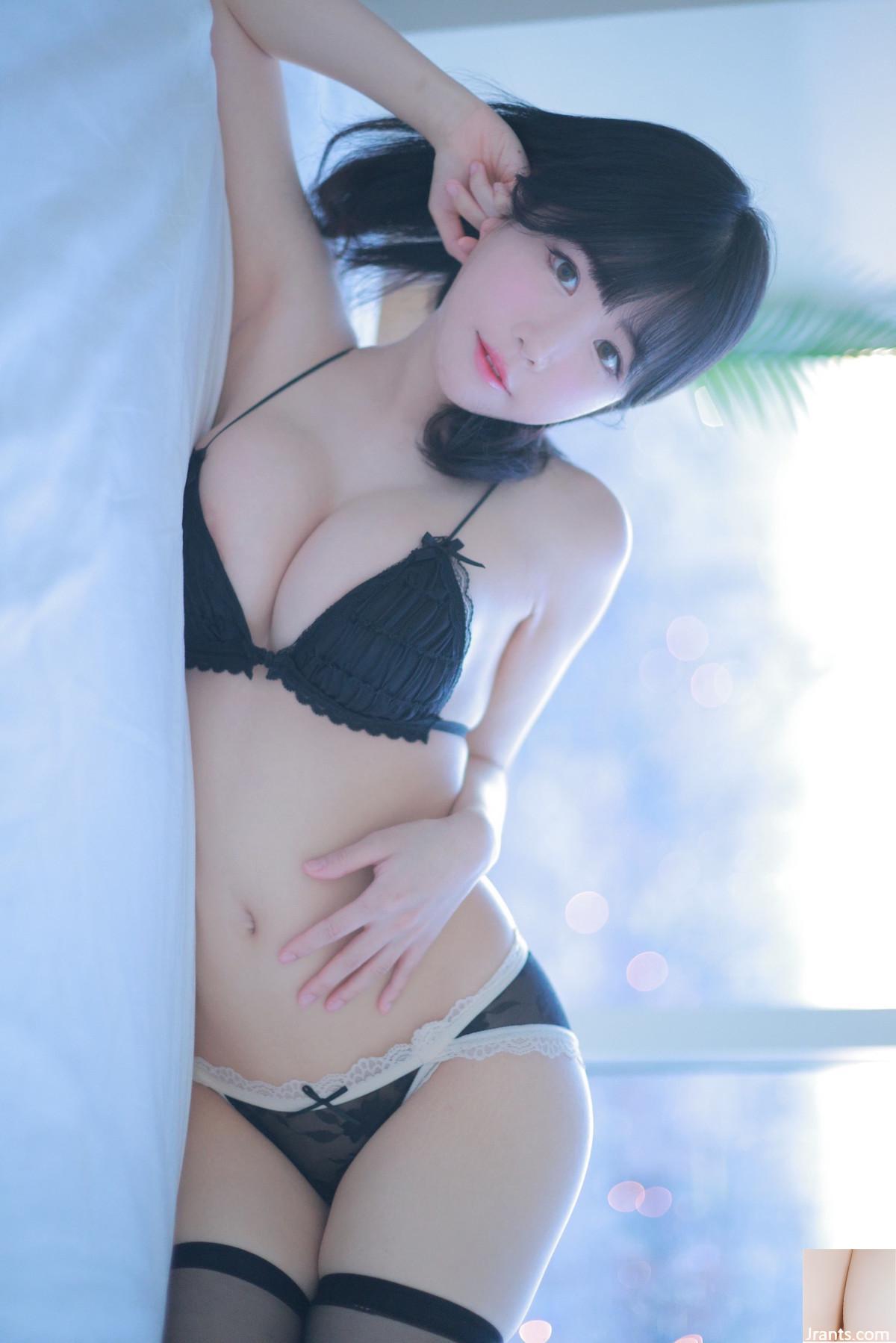 (Tên Addielyn là ㄈ|) Đường cong lồi lõm khiến fan muốn lại gần nhưng lại sợ mất kiểm soát (51P) - Ảnh 38