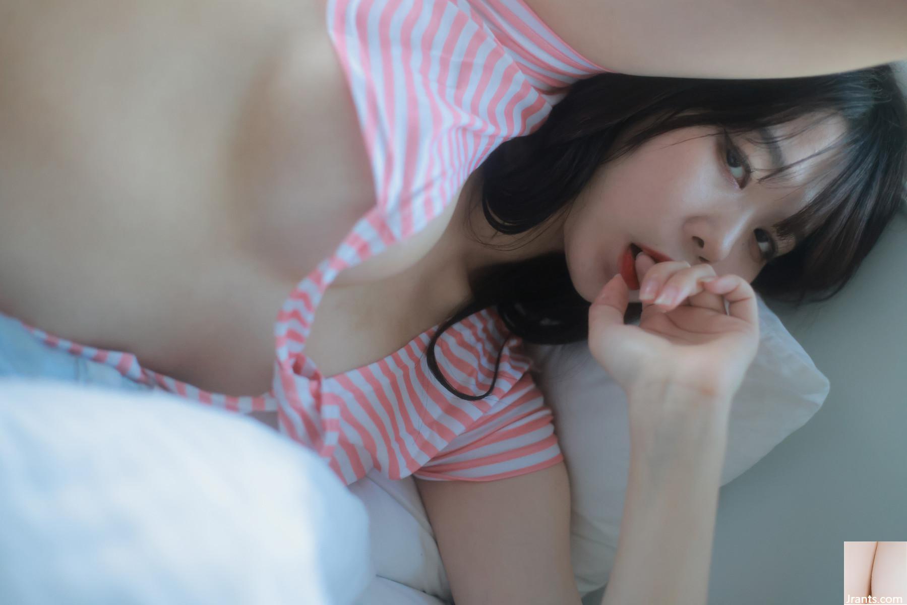 ZIA.Kwon type Liu O}) âm hộ đầy đặn và mềm mại, thân hình nóng bỏng và đầy đặn thật tuyệt vời (49P) - Ảnh 39