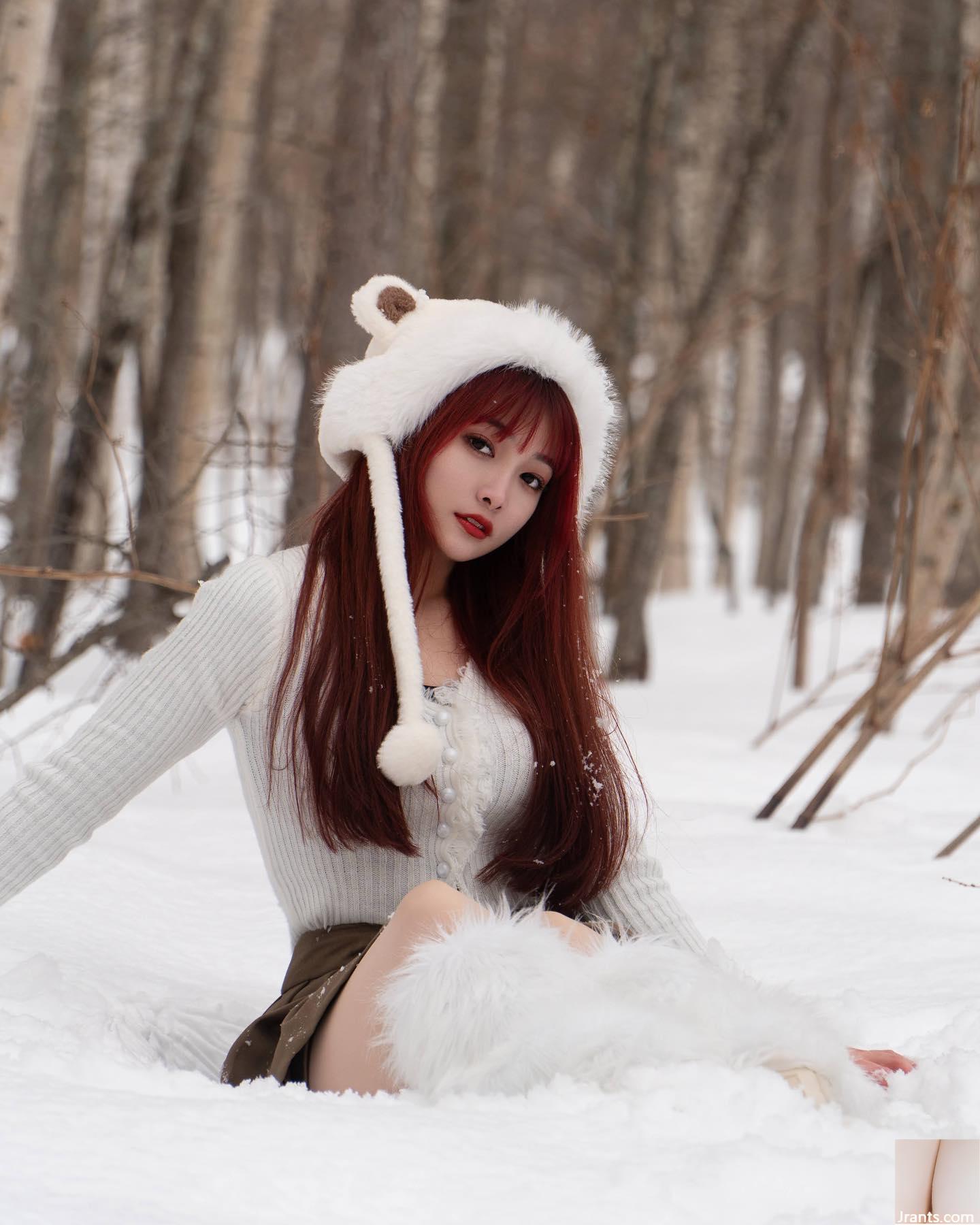 Đỉnh cao kiêu hãnh “TiTi” có thân hình nóng bỏng đến mức đáng yêu dưới khuôn mặt ngọt ngào (40P) - Ảnh 36