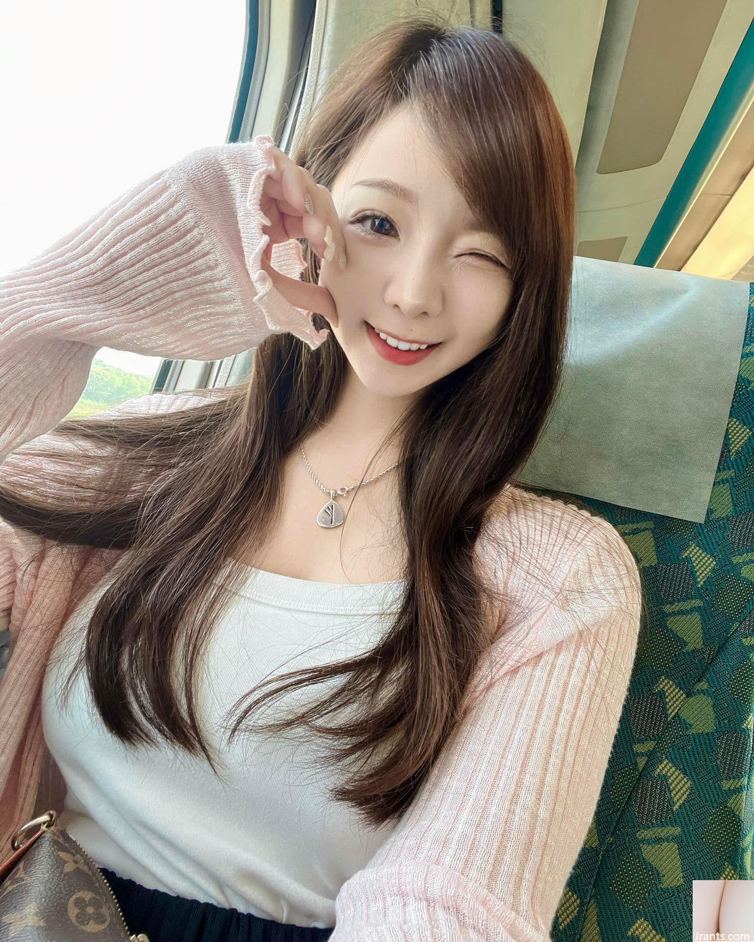 Vòng 1 nóng bỏng tự nhiên của mỹ nhân “Vương Hiên Vũ” khiến khán giả thích thú, yêu ngay từ cái nhìn đầu tiên (23P)