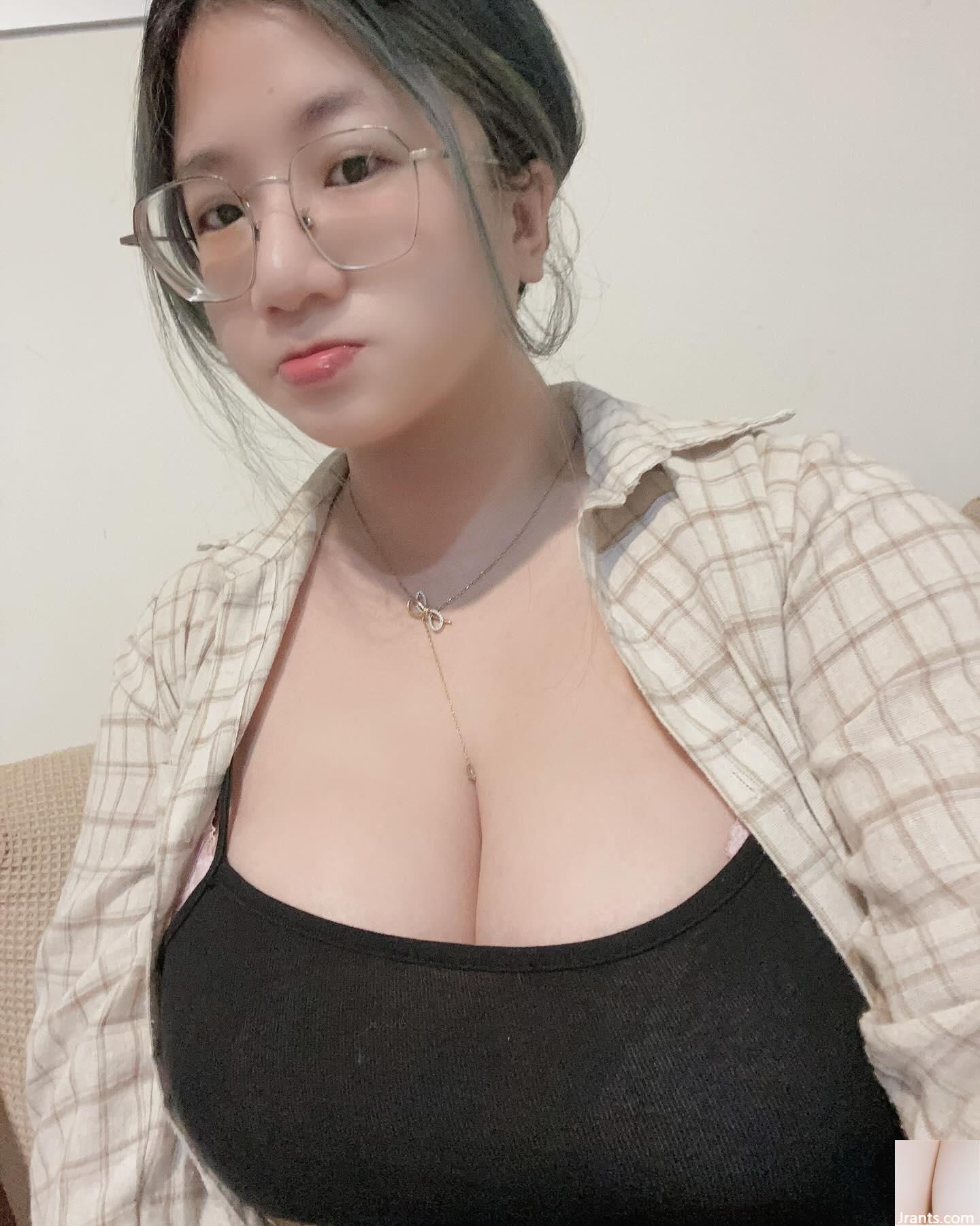 Đàn anh “Luo Guagua” trên ngực khiến người ta không thể chịu nổi sự cám dỗ của bộ ngực khủng (18P) - Ảnh 13