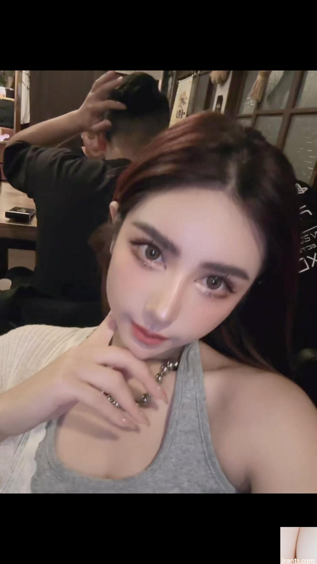 Hot girl đẹp nhất (ii66666666 “Khuôn mặt ngọt ngào, đáng yêu đến mức chiếm được trái tim bạn (28P) - Ảnh 6