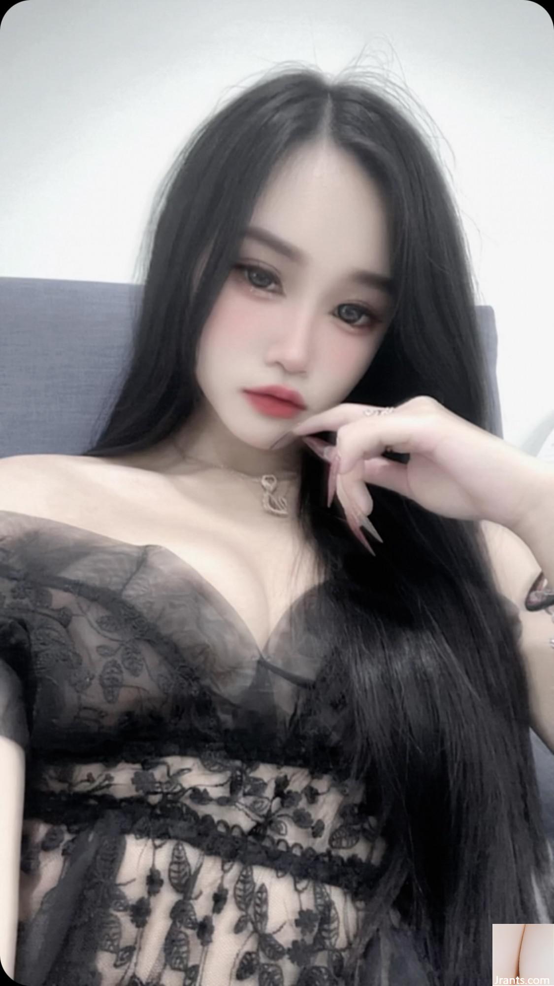 Hình ảnh “Jiuer·Jiue+” với khe ngực đầy đặn tôn lên vóc dáng trắng nõn và dịu dàng (21P)