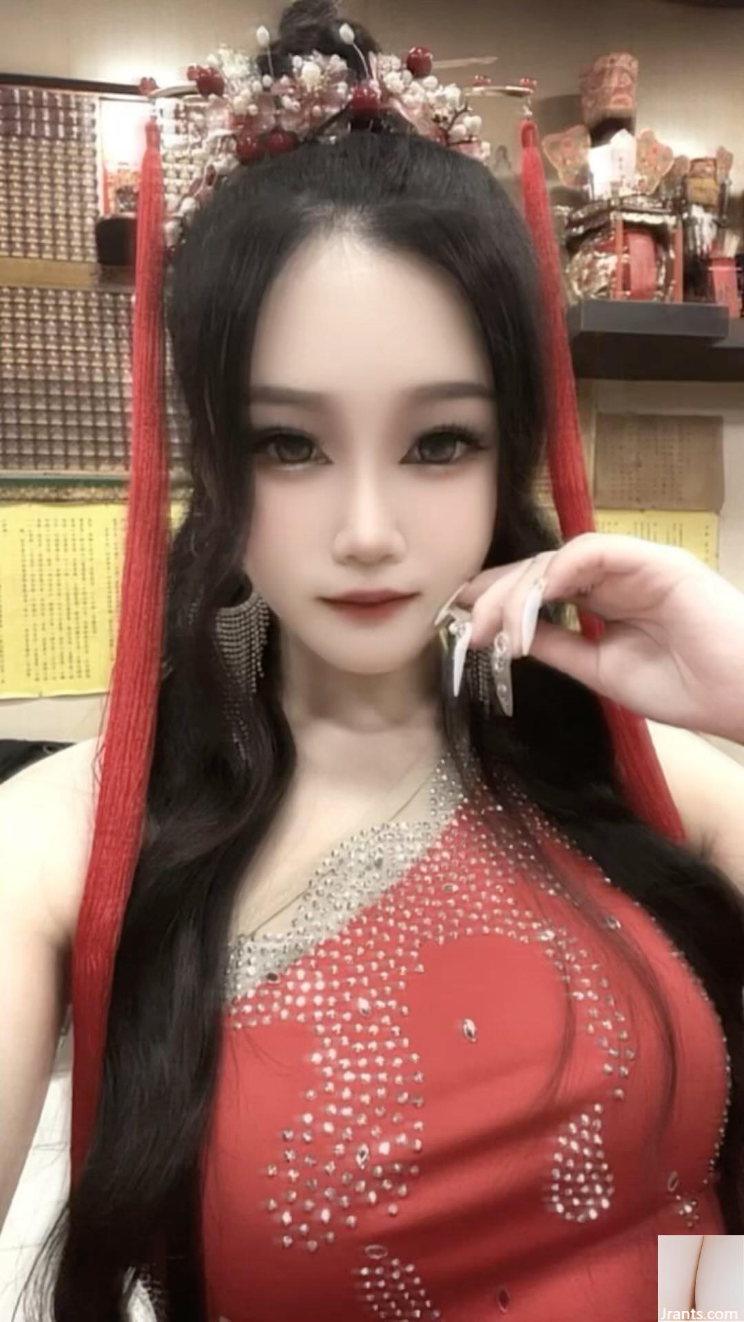 Hình ảnh “Jiuer·Jiue+” với khe ngực đầy đặn tôn lên vóc dáng trắng nõn và dịu dàng (21P) - Ảnh 19