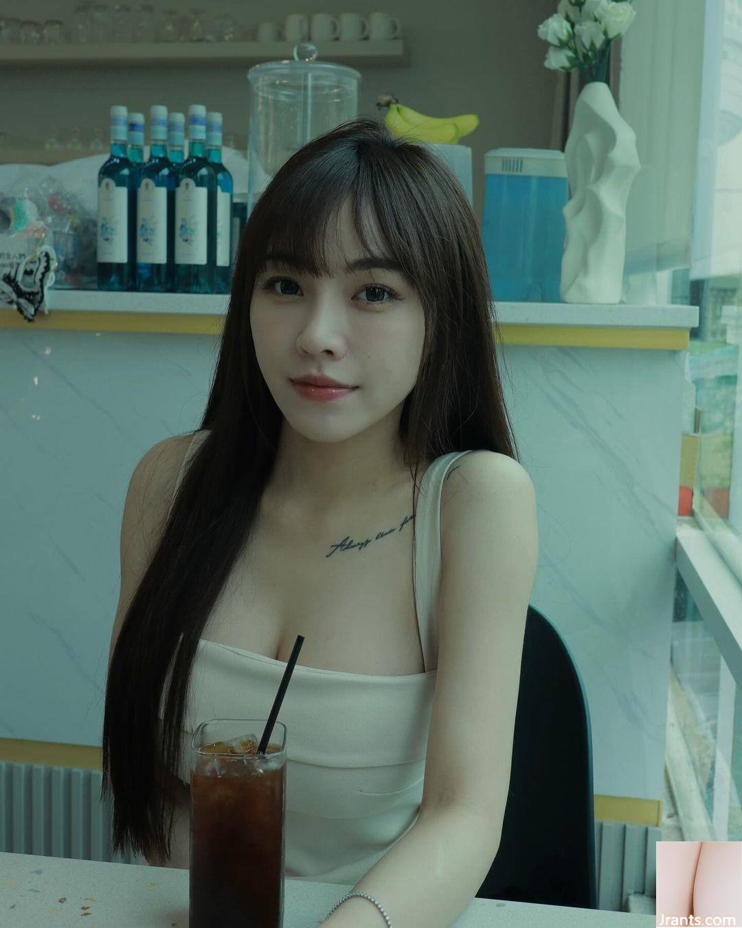 “Wanwan” với đôi mắt to ngấn nước và bộ ngực dài không thể che giấu sự phấn khích khi nhìn vào (13P) - Ảnh 4