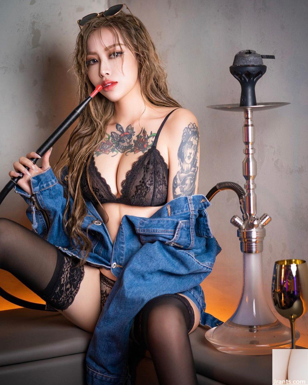 Người mẫu nóng bỏng hàng đầu “Lī Jing Li Jing” có hương vị ngọt ngào và vóc dáng chuẩn, thật bất ngờ! - Ảnh 28