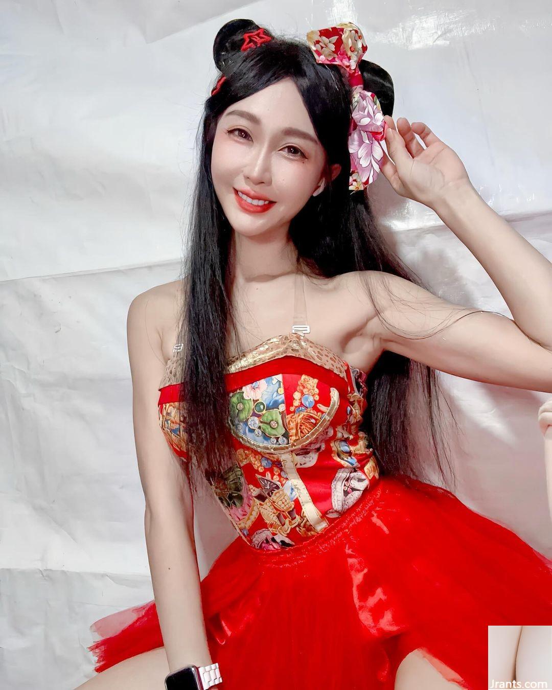 Thân hình nóng bỏng (taotaor1013″ Bộ ngực kiêu hãnh lộ hết (19P)