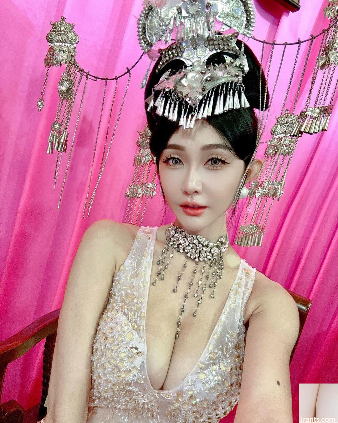 Thân hình nóng bỏng (taotaor1013″ Bộ ngực kiêu hãnh lộ hết (19P) - Ảnh 18