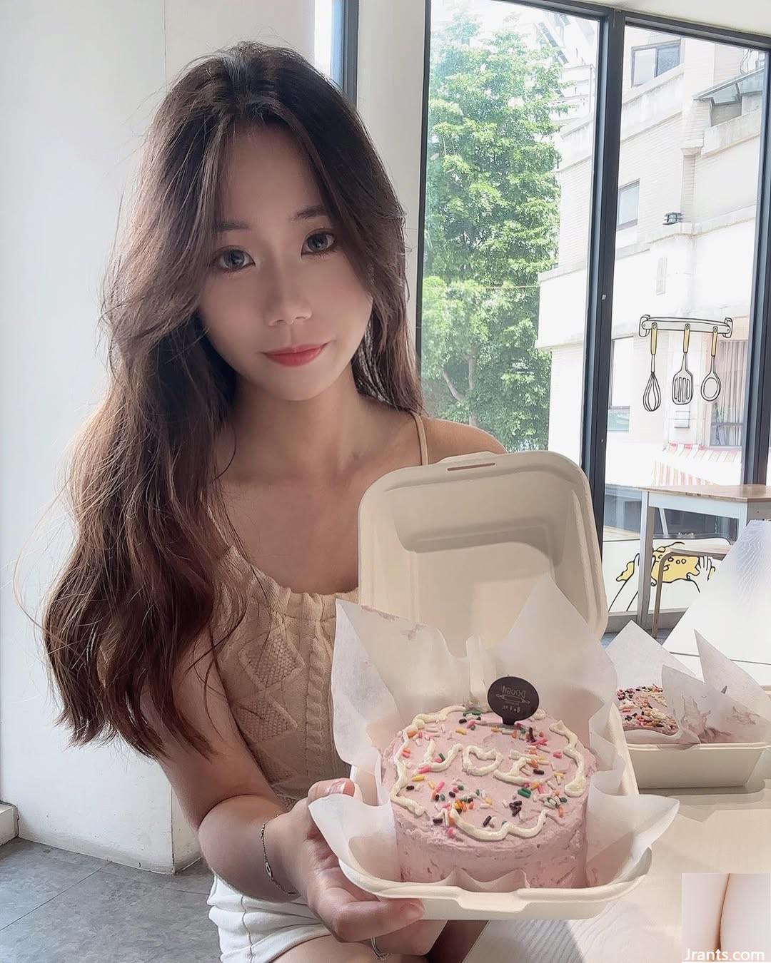 “Yu Xi” sở hữu gương mặt thanh tú, ngọt ngào và quyến rũ (10P) - Ảnh 10