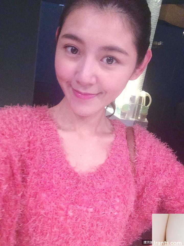 Ngoại hình ngọt ngào của Hu Beijing, nghệ sĩ piano đến từ Zhaozheng, được cư dân mạng bàn tán sôi nổi: Cô ấy không thể tập trung vào việc học piano chút nào (19P) - Ảnh 13