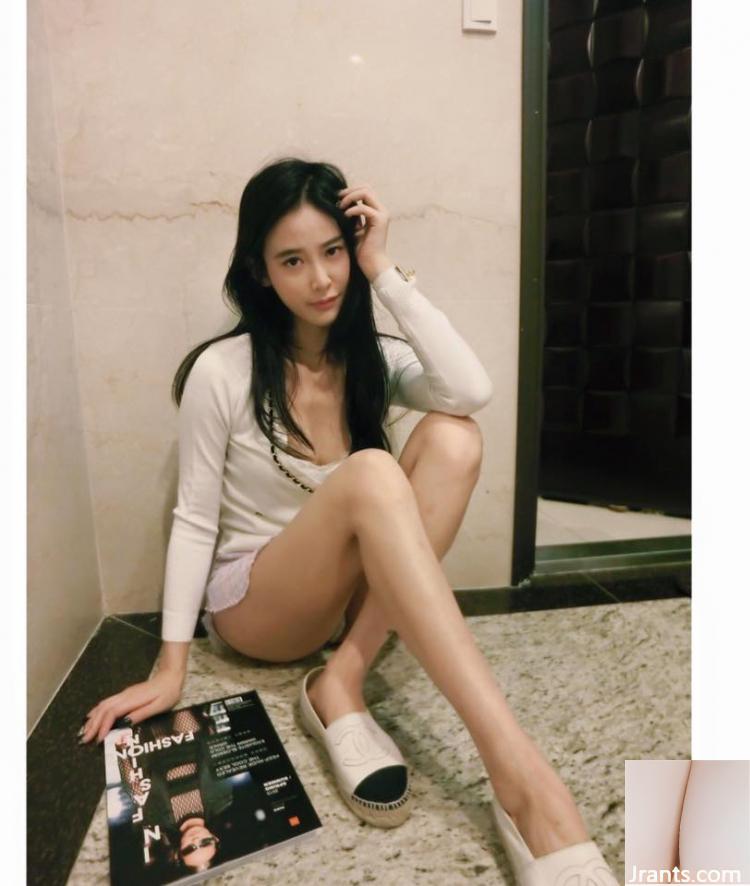 Ranie Yang, bà chủ chụp ảnh trực tuyến trong trang phục treo quần, dữ dằn, tròn trịa và bụ bẫm, hãy nhanh chóng xòe quần áo ra (69P) - Ảnh 60