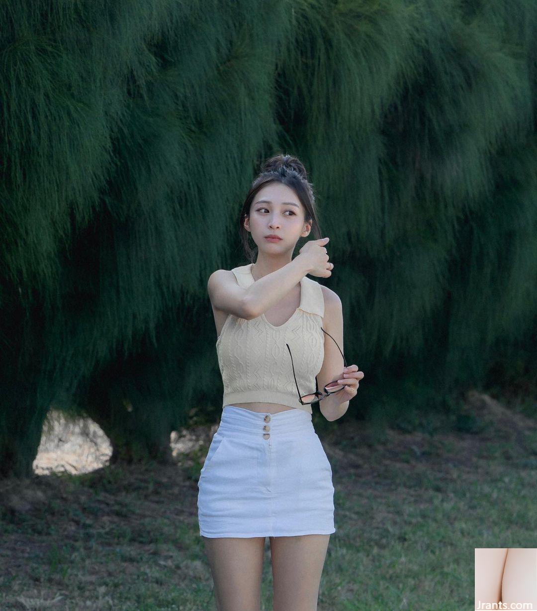 Cô gái nhà họ Zheng “Xie Guo” có đường cong gợi cảm, hấp dẫn người xem (25P) - Ảnh 18