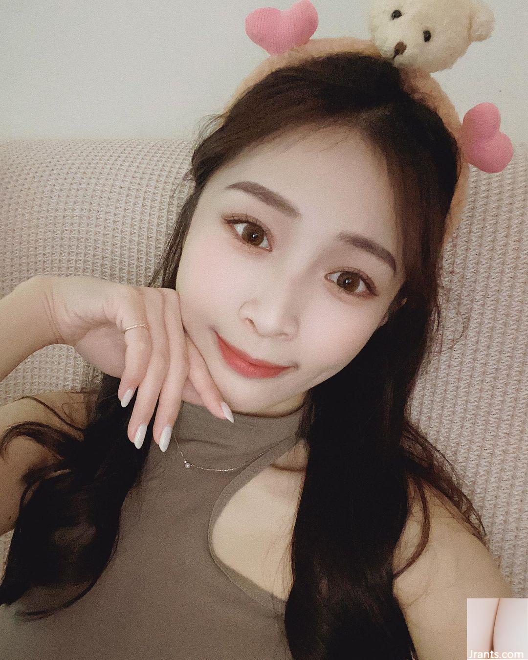 Cô gái nhà họ Zheng “Xie Guo” có đường cong gợi cảm, hấp dẫn người xem (25P) - Ảnh 25