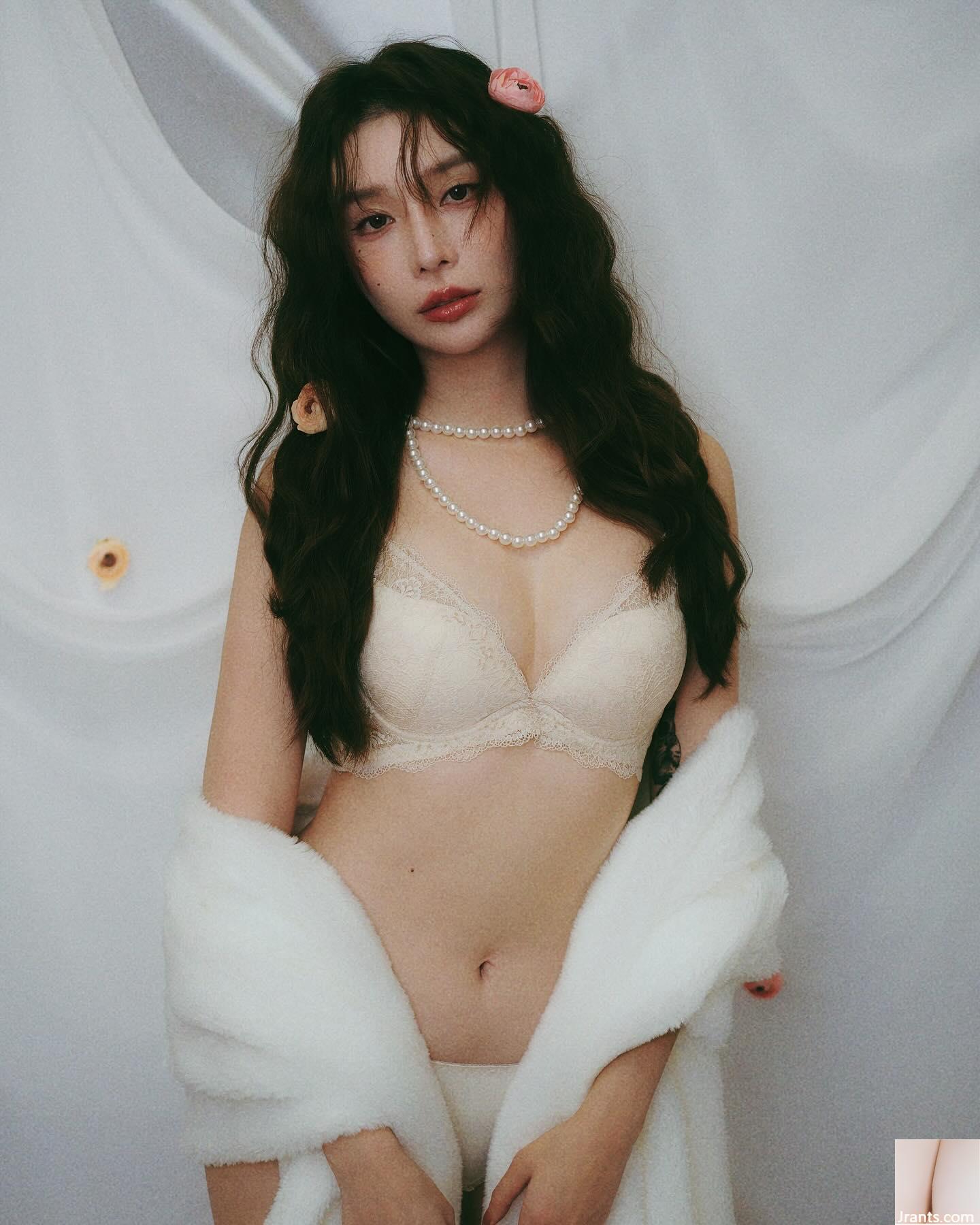 Cô gái nhà họ Zheng “Xie Guo” có đường cong gợi cảm, hấp dẫn người xem (25P) - Ảnh 6