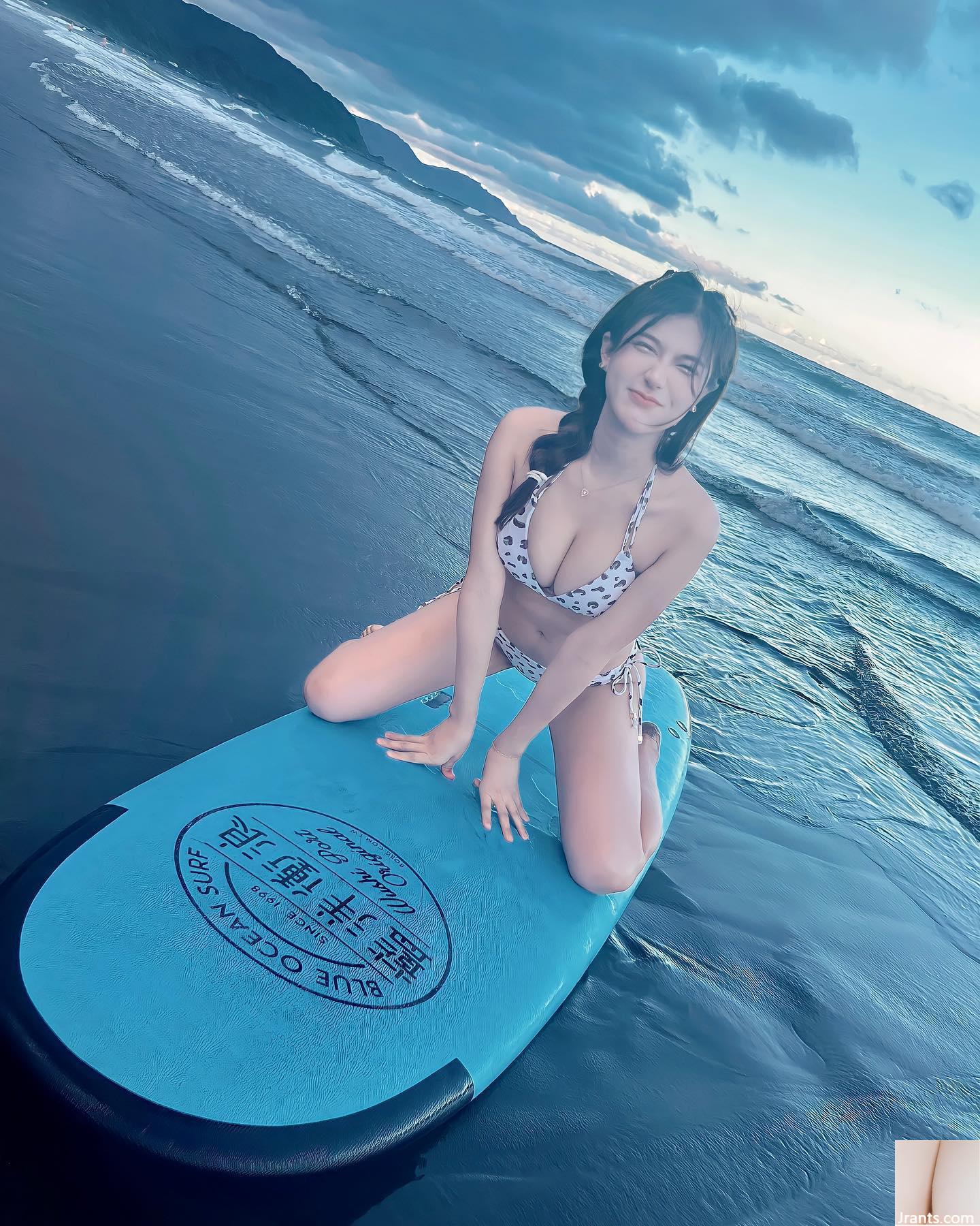 Người đẹp trực tuyến gợi cảm “Zhijun Jun” có khe ngực chữ V sâu và tuyệt đẹp (28P) - Ảnh 2