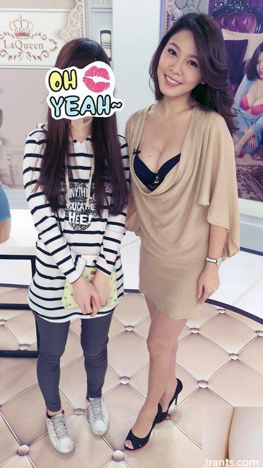 Bộ ngực nở nang của Bai Jiaqi thật khó tin, và cô ấy cũng có một nốt ruồi lớn ở ngực mà tôi thực sự đã đi thủ dâm.