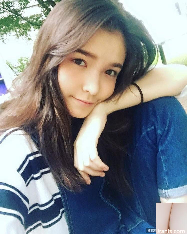 Người mẫu xinh đẹp Han Shengsheng có nụ cười ngọt ngào bên bể bơi (21P) - Ảnh 20