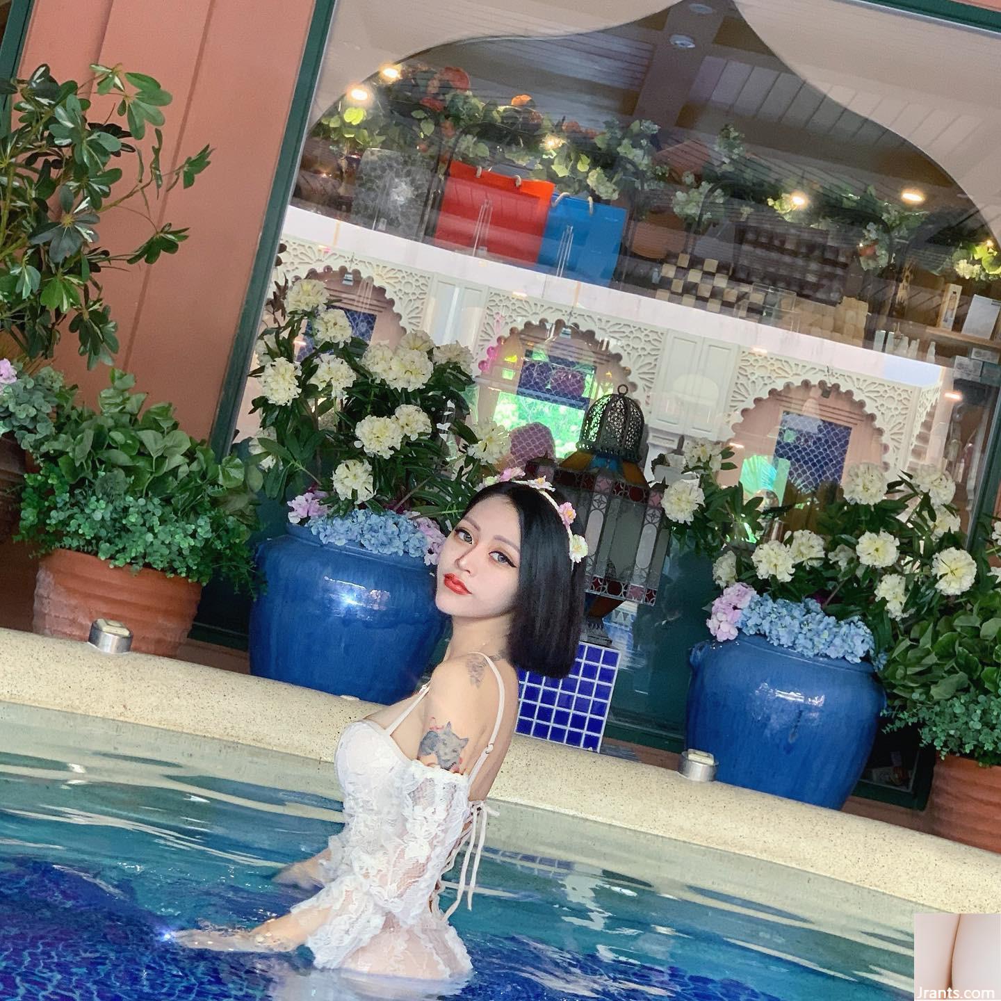 Khí chất xinh đẹp “Beautiful Daji” ngọt ngào nhưng vẫn gợi cảm và có bộ ngực đẹp. Góc nhìn quá xấu (35P) - Ảnh 2