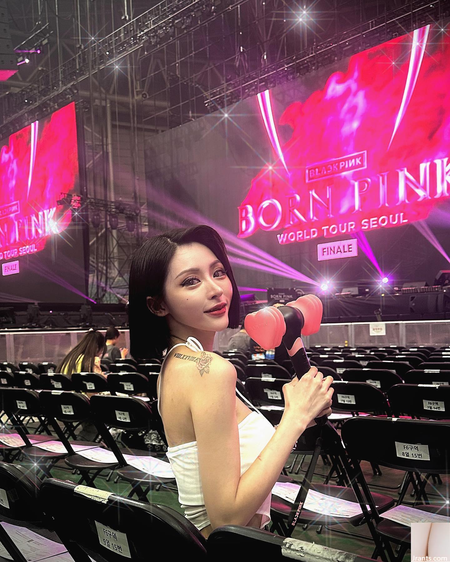 Khí chất xinh đẹp “Beautiful Daji” ngọt ngào nhưng vẫn gợi cảm và có bộ ngực đẹp. Góc nhìn quá xấu (35P) - Ảnh 21