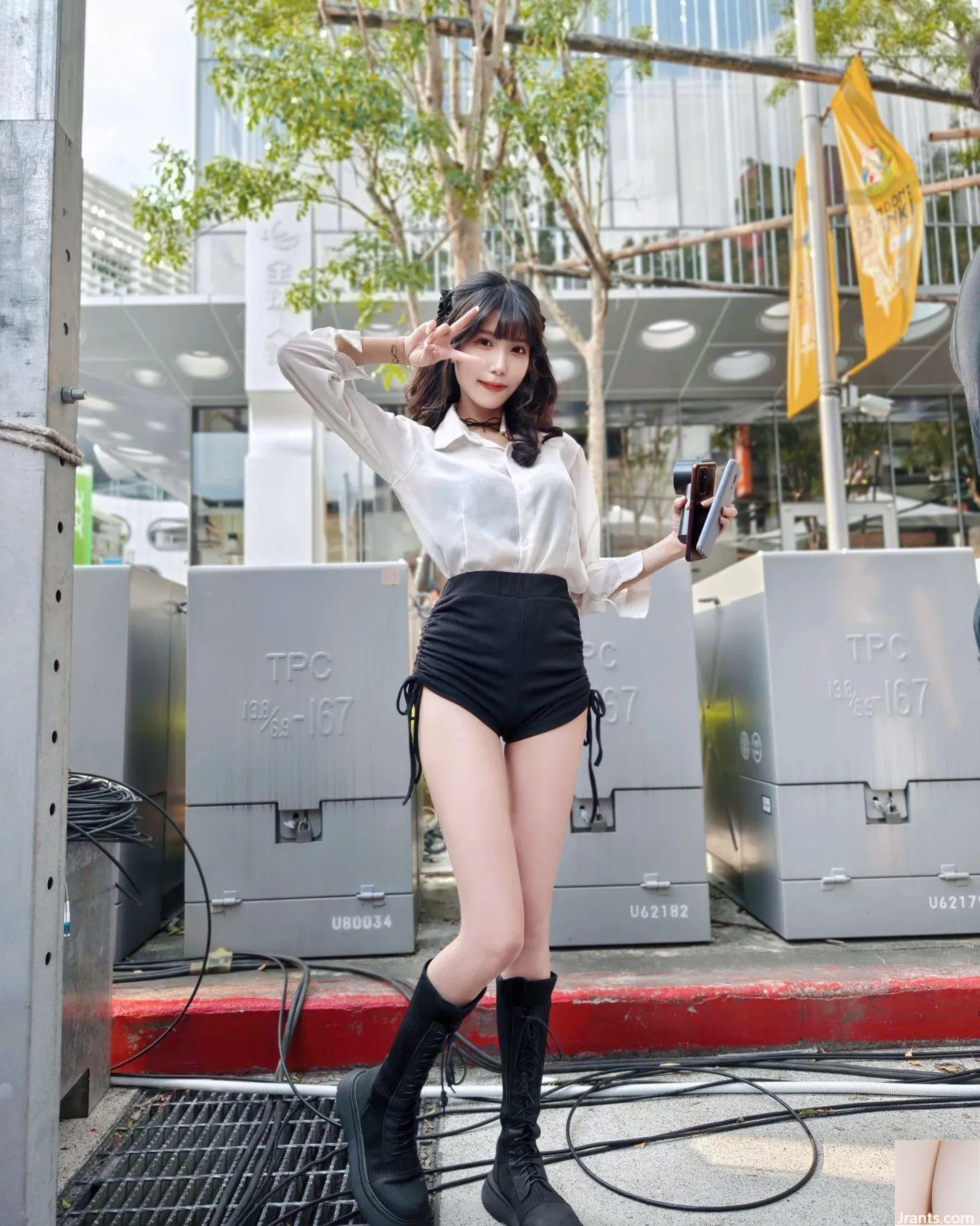 Rãnh sâu trắng như tuyết “chieh0528” có thân hình nóng bỏng khiến người ta muốn xiêu lòng (30P) - Ảnh 20