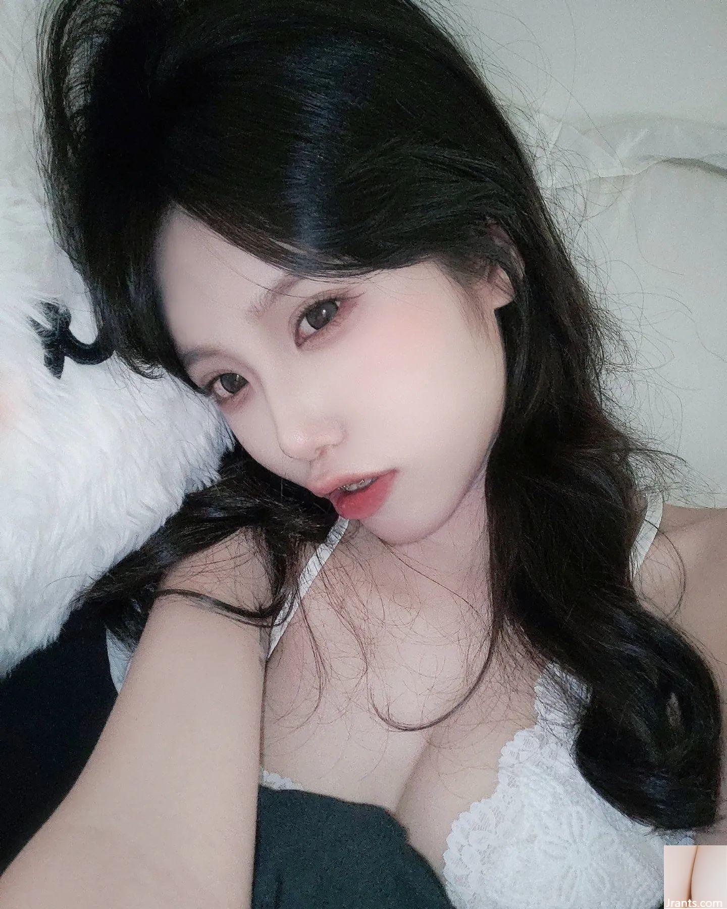 Rãnh sâu trắng như tuyết “chieh0528” có thân hình nóng bỏng khiến người ta muốn xiêu lòng (30P) - Ảnh 29