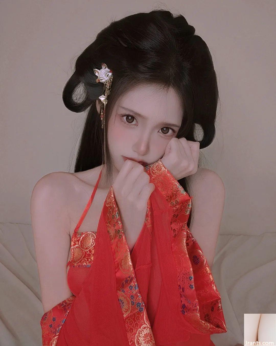 Rãnh sâu trắng như tuyết “chieh0528” có thân hình nóng bỏng khiến người ta muốn xiêu lòng (30P) - Ảnh 6